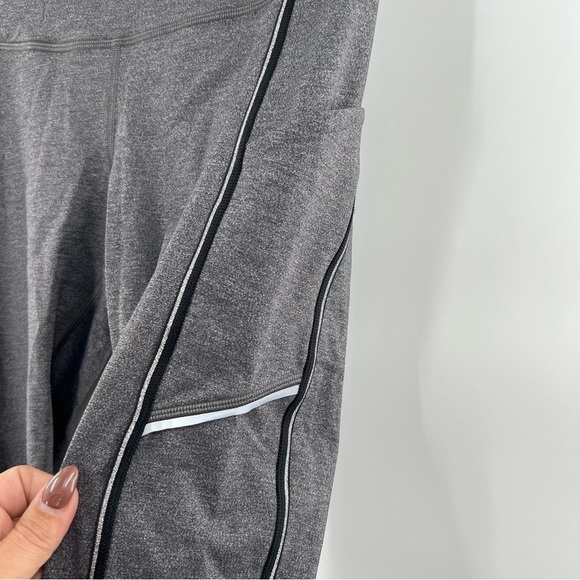 Lululemon Speed Up Tight Metallic Size 6 - Picture 6 of 11